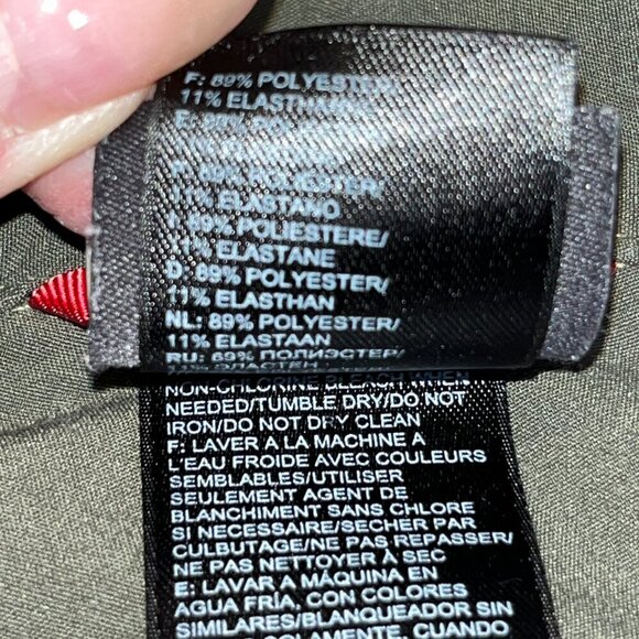 Vintage THE NORTH FACE Men's Cargo Shorts - Army Green Ombre / Fading - Size 30 - Picture 13 of 14